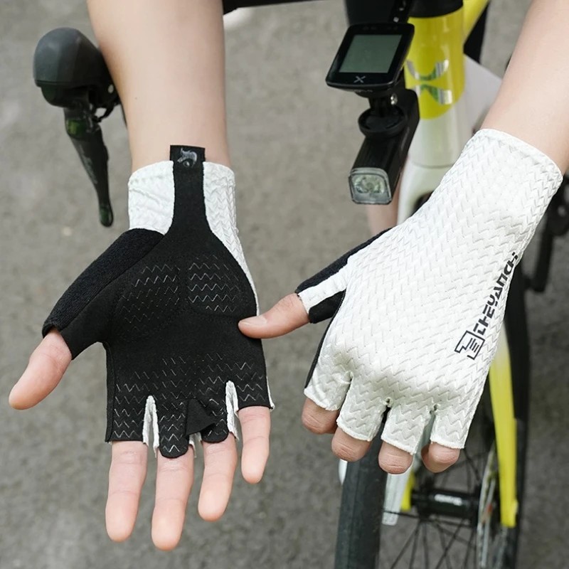 ���� ��⼺ �� �հ��� ����Ŭ�� �尩 �ʰ�..