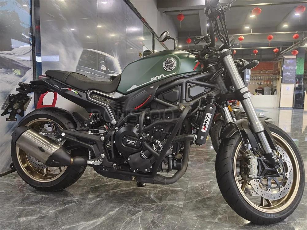  ũ   ȣ , Leoncino800 Benelli ..