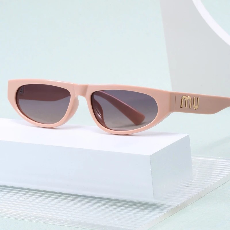 ? ? 2025 �Ż� Ĺ���� ���۶� ���� ���̿��� ��Ʈ�� ���� ��..