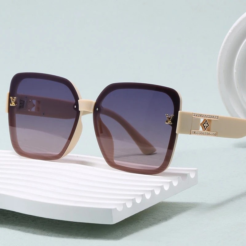 2025 Ʈ���� �����̽� ���۶� ���� - ���޽����� ���� �÷�..